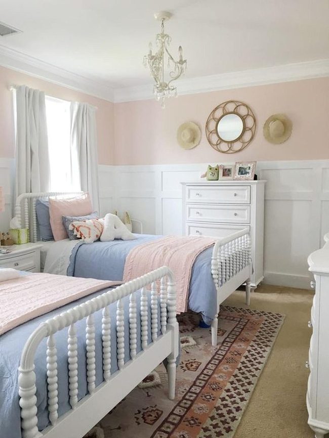White Spindle Beds, Soft Blue Accents