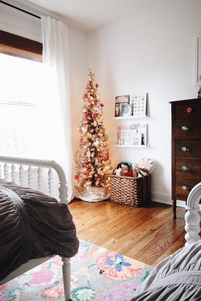 Colorful Tree, Calm Bedroom