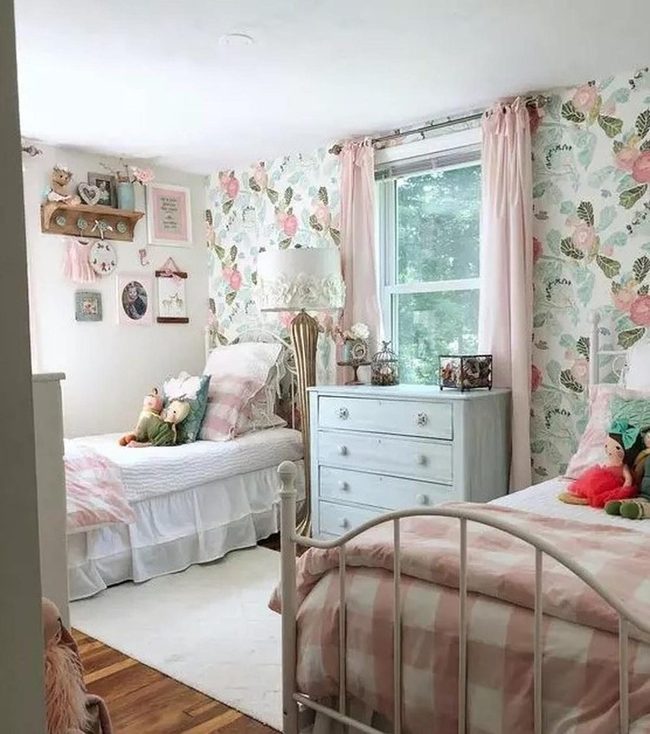 Floral Wallpaper Pink Bedroom