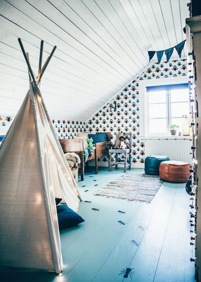 Blue Wooden Floor Bug Paradise