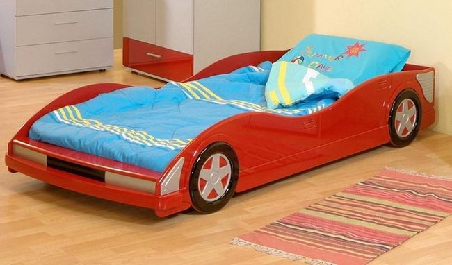 Race Car Bed Feature