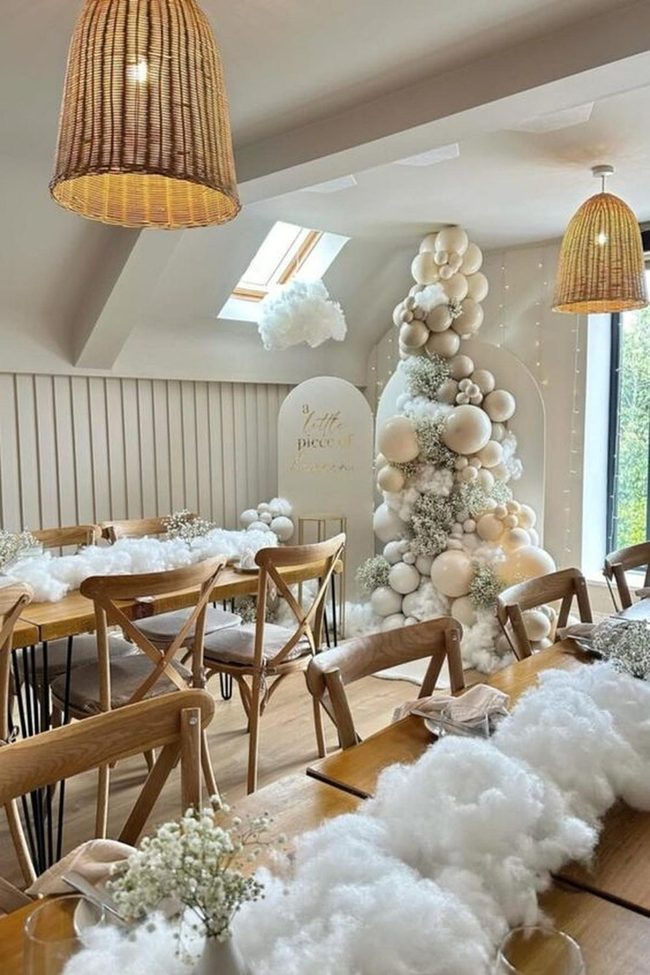 Cream Balloon Flower Centerpiece