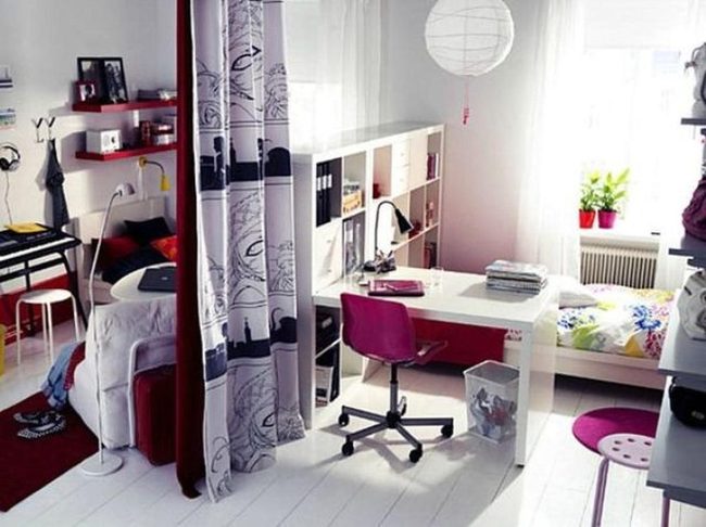 Red And Pink Room Brightness