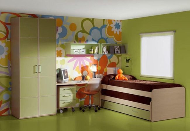 Blooming Walls Green Bedroom