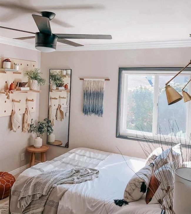 Green Plants with Macrame Walls