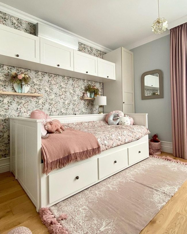 Pastel Flowers, Hidden Storage Daybed