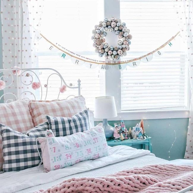 Pink Knit Blanket, Polka Dot Dreams