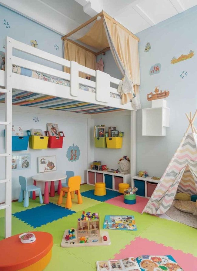 Colorful Foam Mats Under Loft