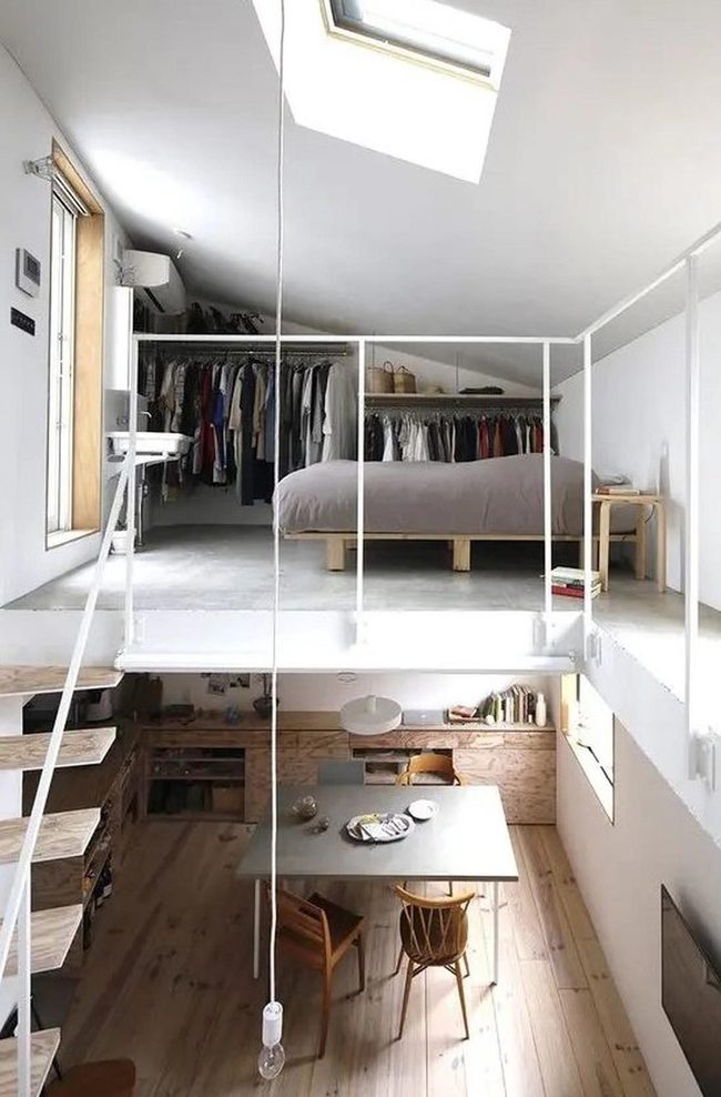 Gray Bedding, Natural Wood Warmth