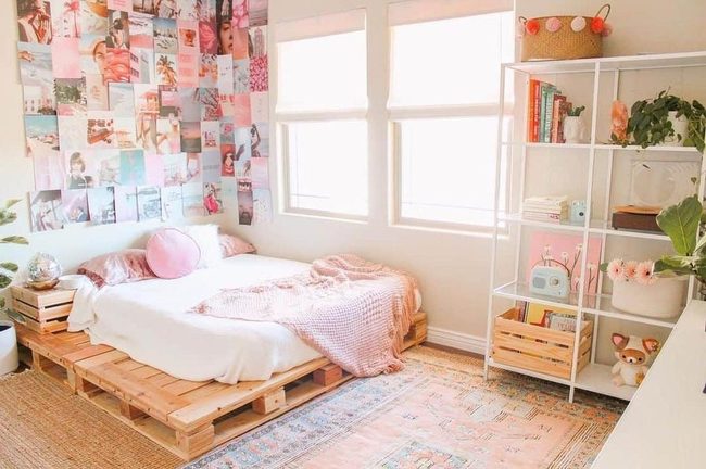 Pink Bedding Platform With Memory Wall