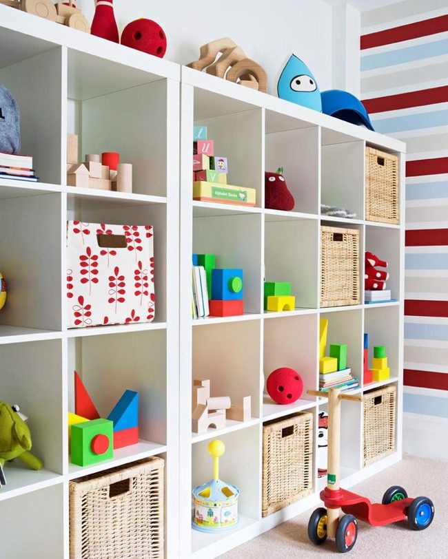 Colorful Bins, Organized Imagination