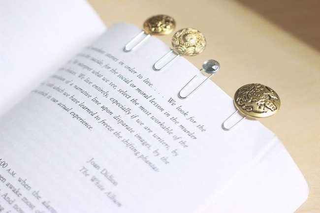 Golden Floral Clips On Cream