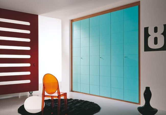 Cobalt Cabinets, Crimson Stripes