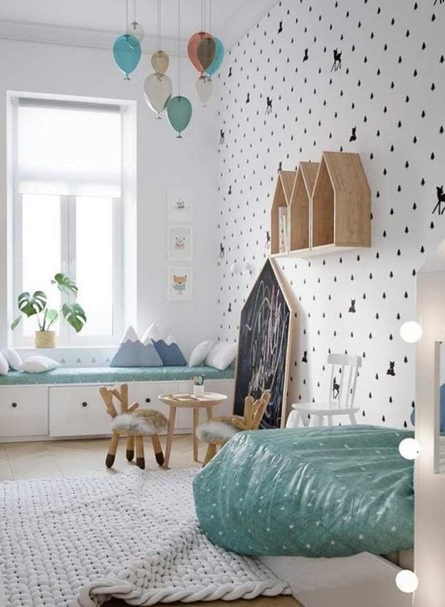 Black Shapes, Green Bedding, Pure Joy