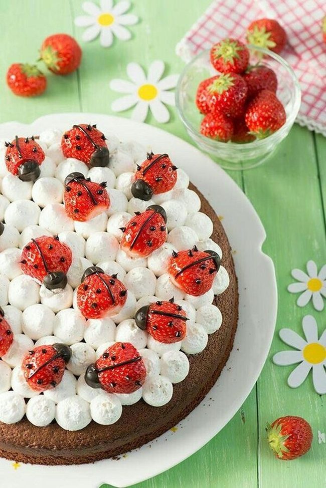Strawberry Ladybugs On Chocolate