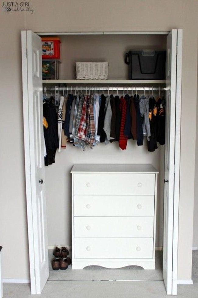 Organized Plaid Closet Perfection