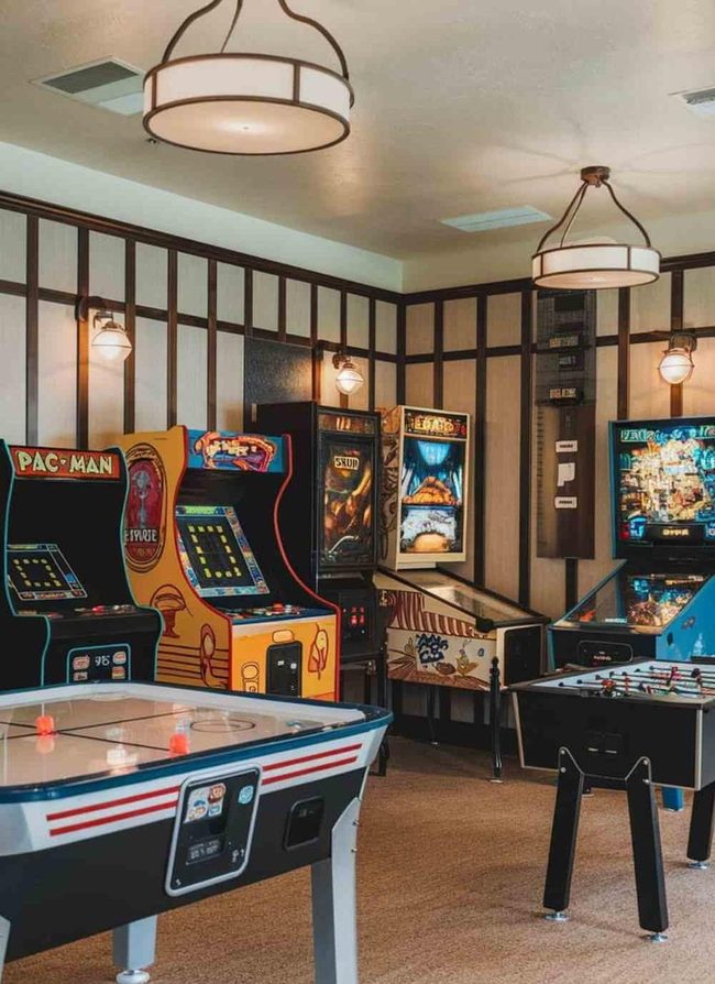 Restored Pinball Machines And Cabinets