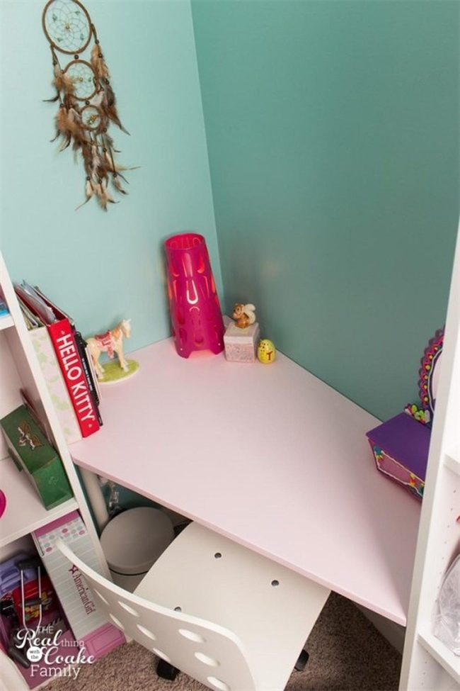 Seafoam Walls, Pink Dreams