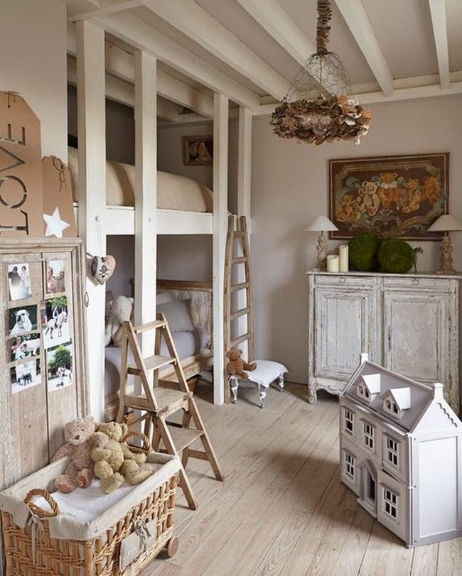 Light Wood Treehouse Bedroom