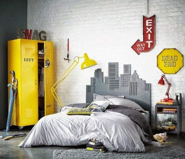 Yellow Metal Locker Statement