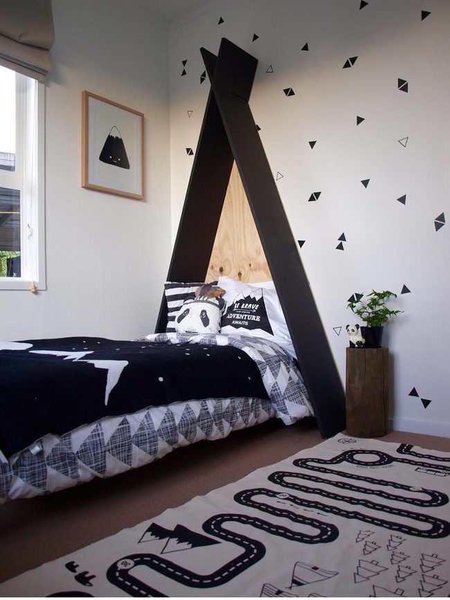 Wooden Teepee Headboard Design