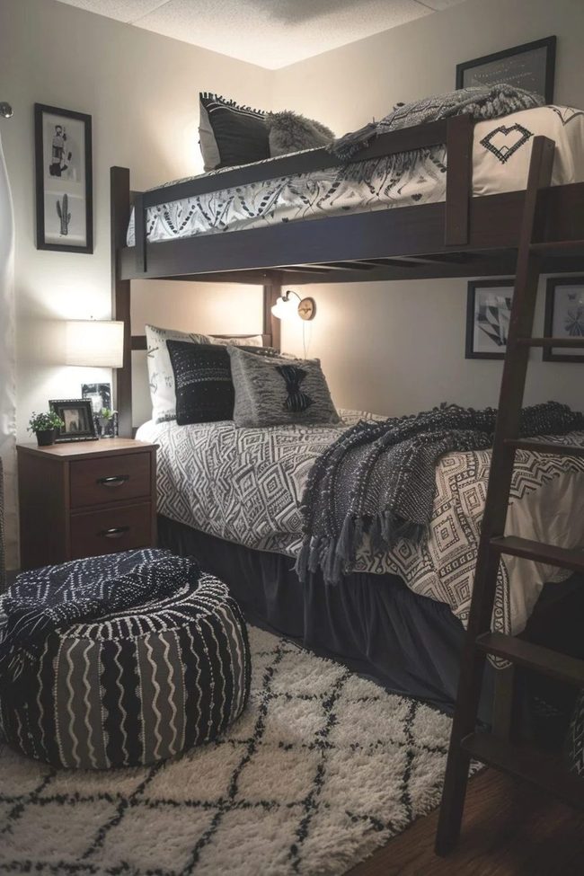 Lofted Bed, Spacious Bedroom