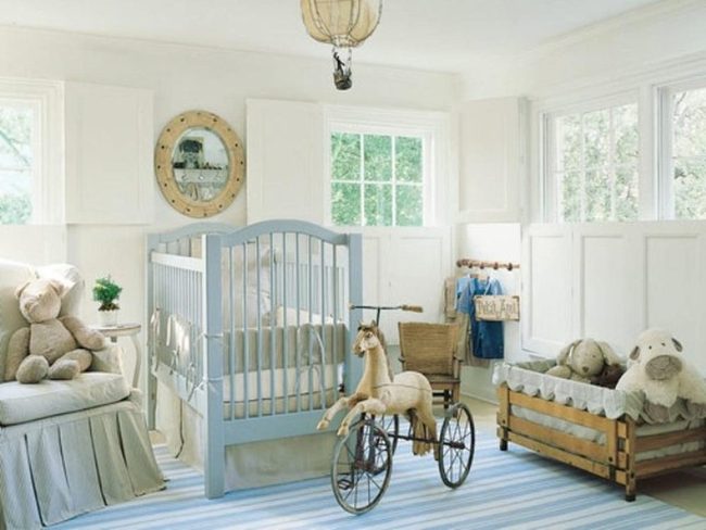 Blue Crib Nursery Centerpiece