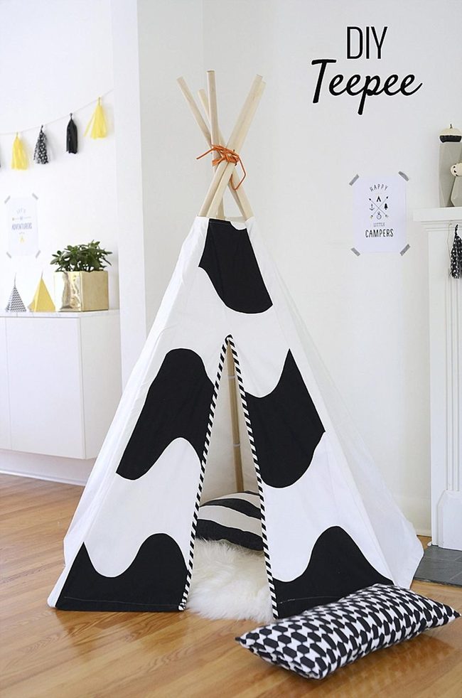 Black Teepee Wavy Patterns