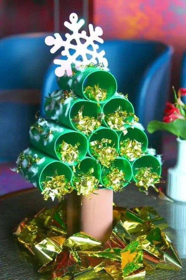 Green Toilet Paper Tree With Gold Sparkle