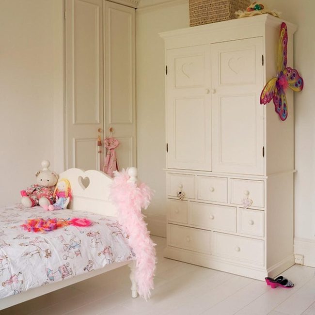 Pink Feather Boa Bedroom