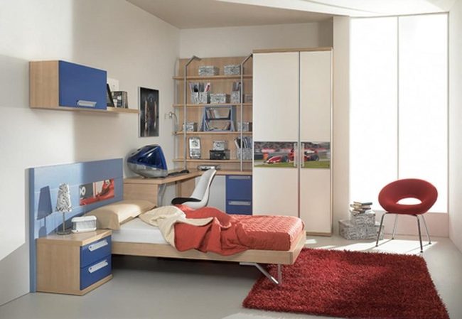Red And Blue Bedroom Balance