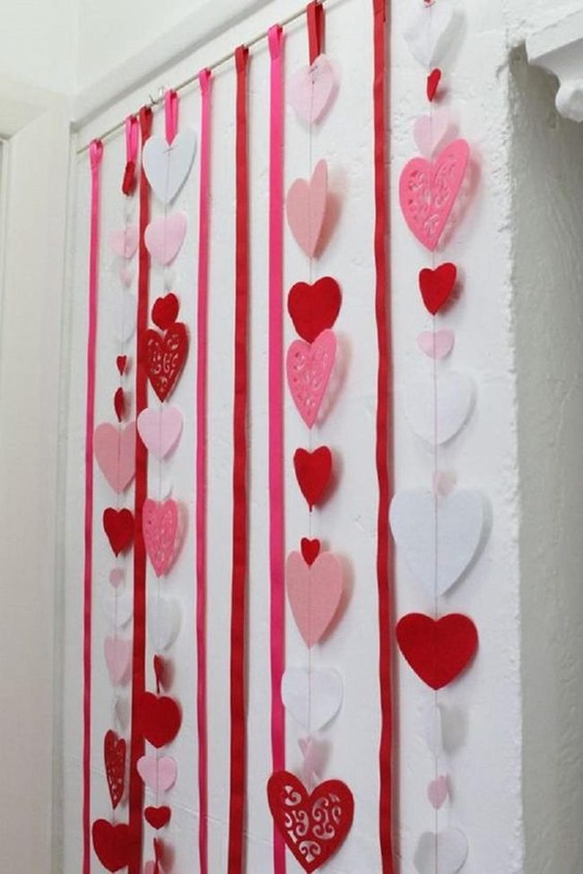 Red And Pink Heart Cascade