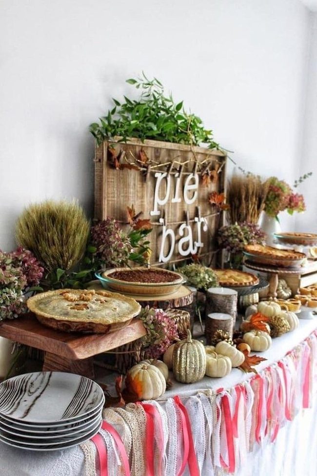 Autumn Pie Display Table