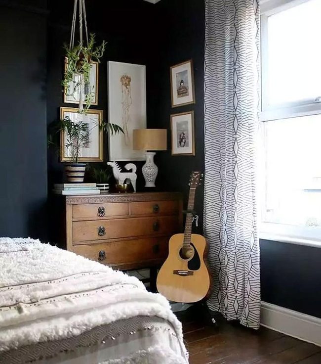 Black Walls, Boho Soul