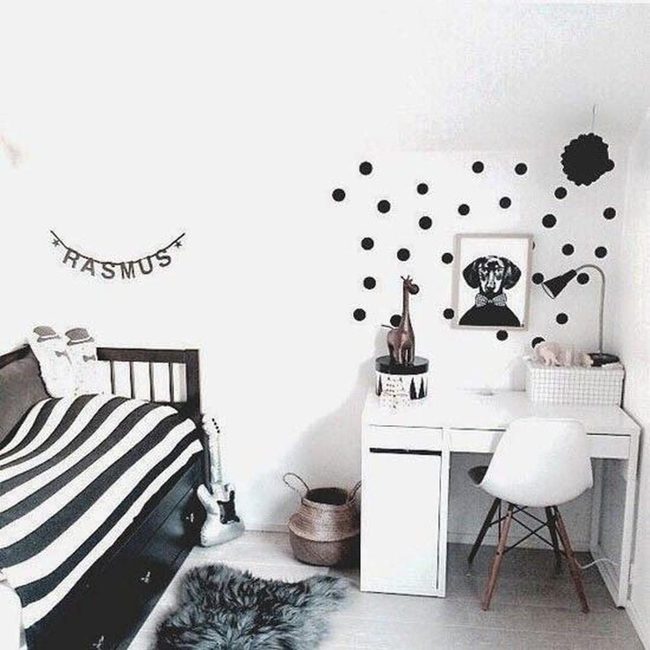 Black Striped Bed Statement