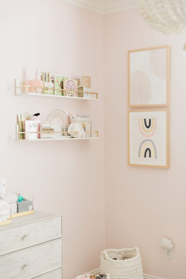 Rainbow Books, Calm Walls