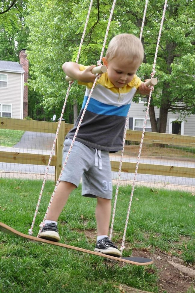 Skateboard Rope Swing Thrills