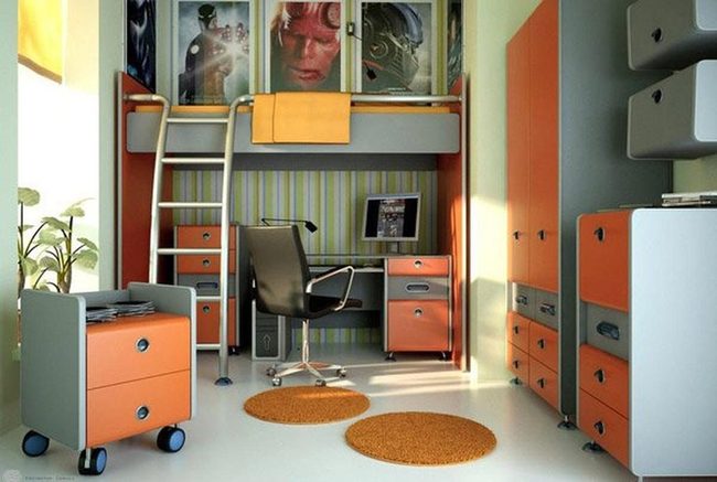 Loft Bed Study Space