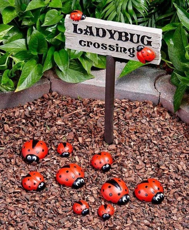 Red Ladybug Stone Garden Markers