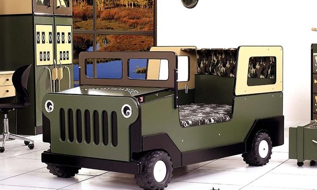 Dark Green Jeep Bed Explorer