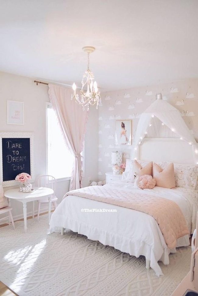 Pink Swan Bedroom Elegance