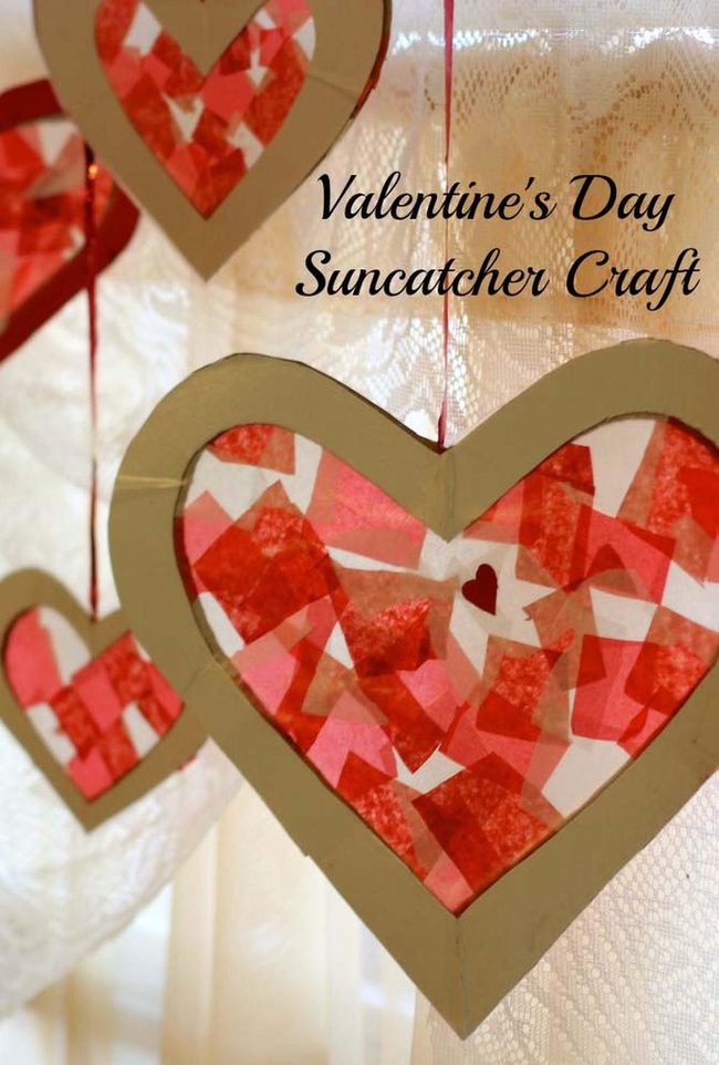 Red And Pink Paper Heart Catcher