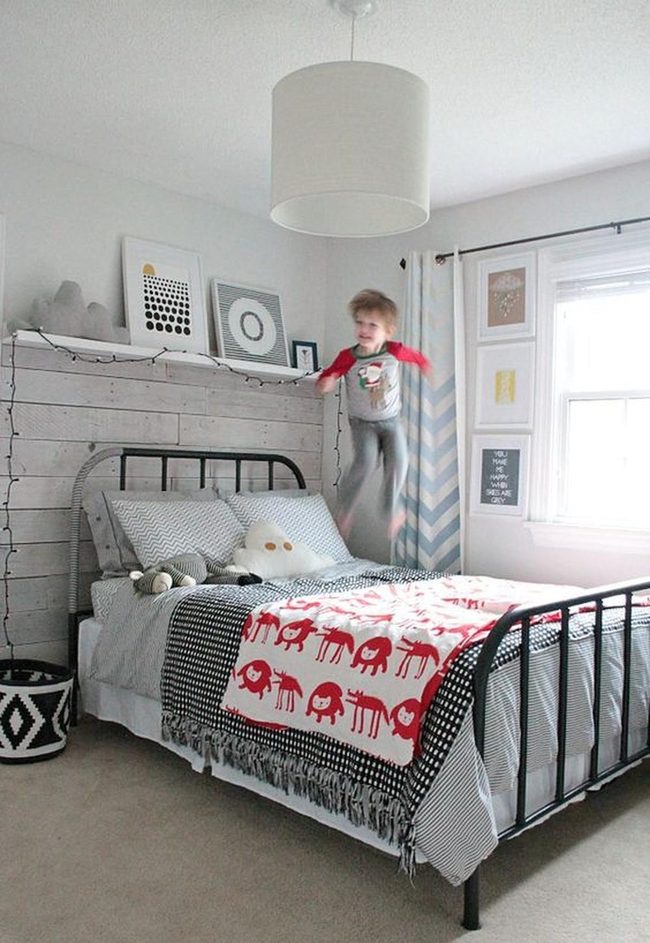 Red Animal Blanket, Black Metal Bed