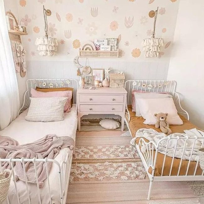 Pink And Cream Twin Bedroom