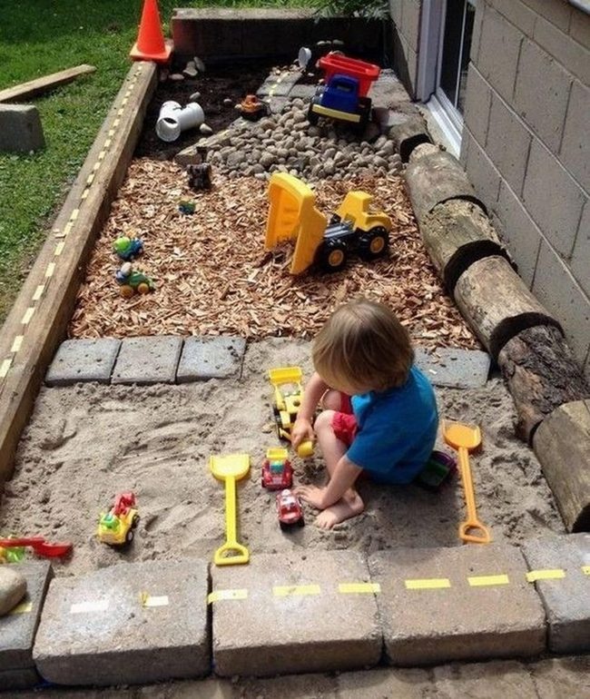 Yellow Shovels, Sandy Imagination