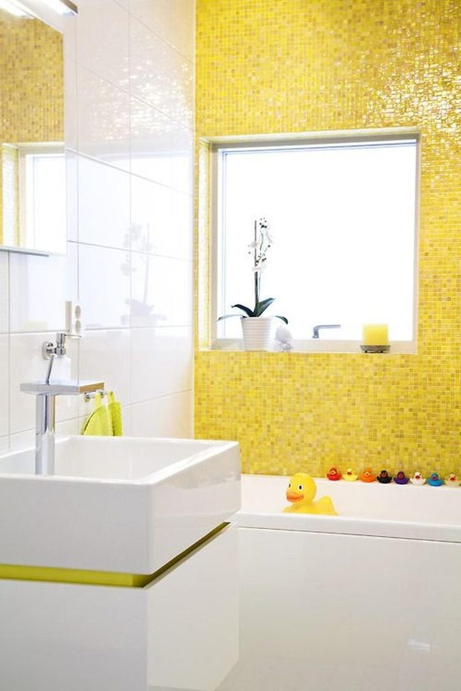 Yellow Tiles Cheerful Bathroom