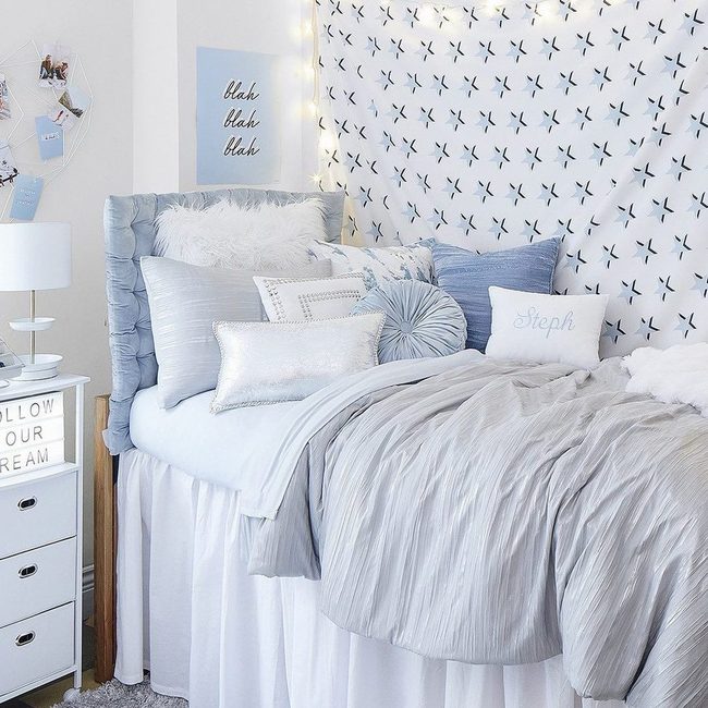 Powder Blue Monochromatic Layers