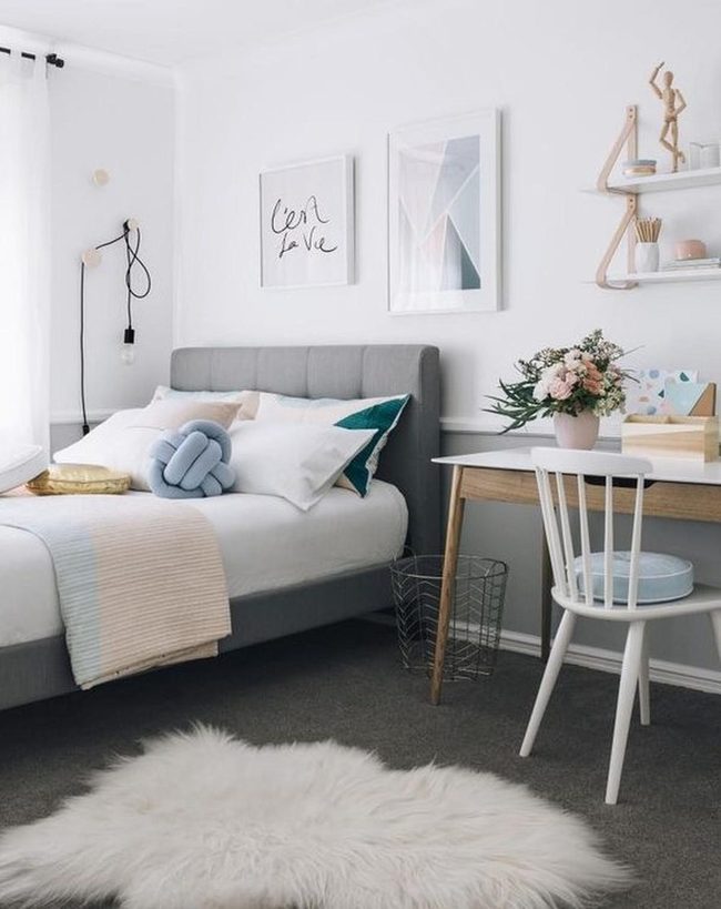 Gray Bed, Knot Cushion Statement