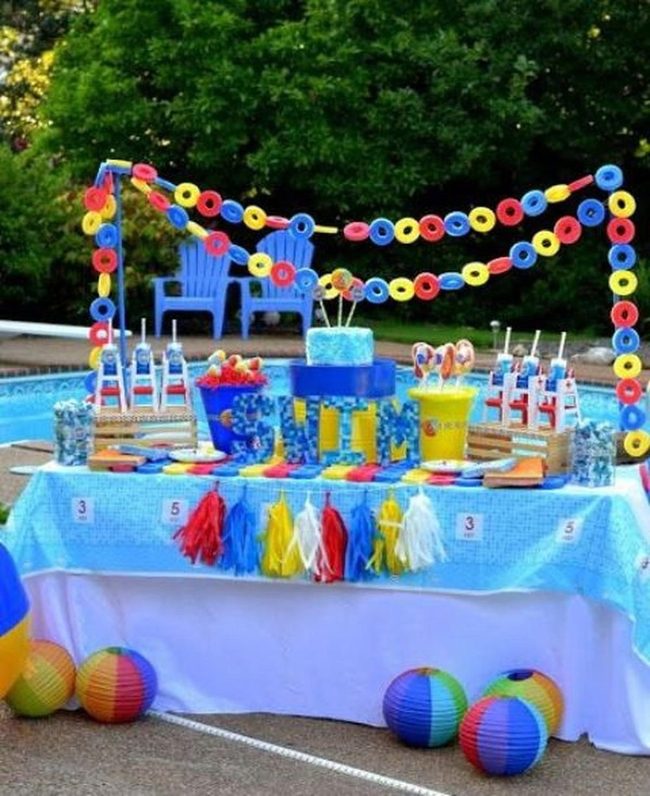 Poolside Cake Party In Blue