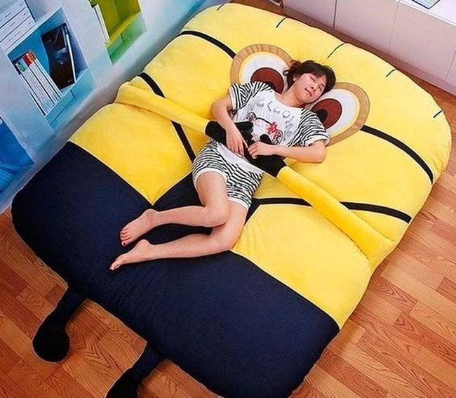 Yellow Character Bed, Natural Wood